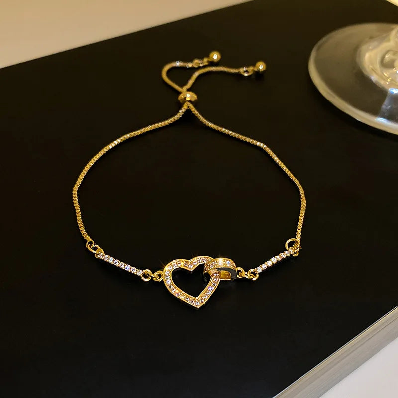 Pulseira Yohi TT de pérolas e camélias ~ de zircônia